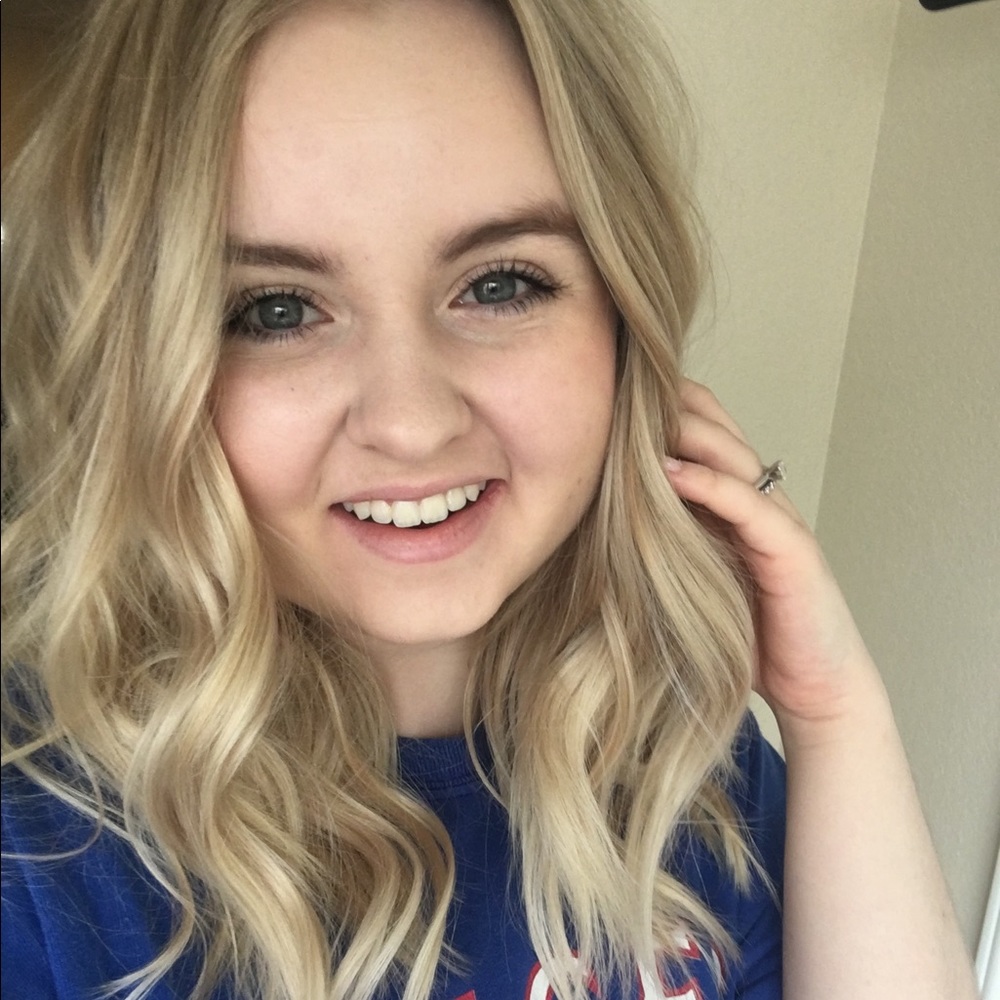 Meet your Posher, Carrie